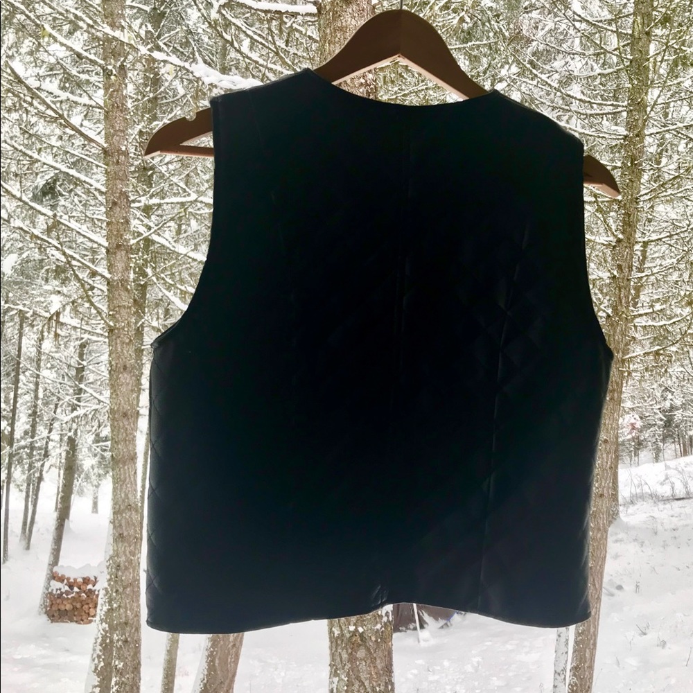 Vest - Picture 3 of 3